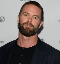 Garret Dillahunt's picture