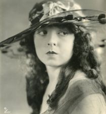 Grace Cunard's picture