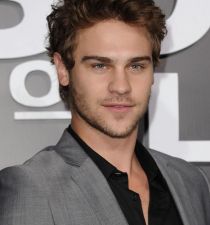 Grey Damon's picture