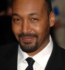 Jesse L. Martin's picture