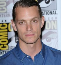 Joel Kinnaman's picture