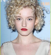 Julia Garner's picture