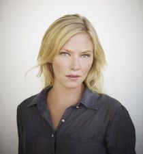 Kelli Giddish's picture