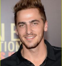 Kendall Schmidt's picture