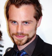 Rider Strong's picture