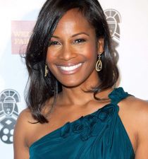 Robinne Lee's picture