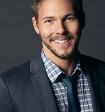 Scott Clifton's picture