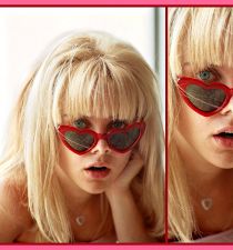 Sue Lyon's picture