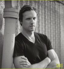 Teddy Sears's picture