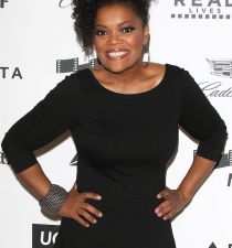 Yvette Nicole Brown's picture